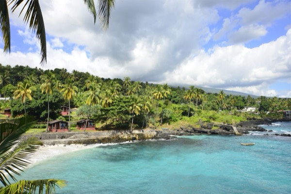 Moroni night, Mohéli turtles: who sits the same Comoros boat? travel photo