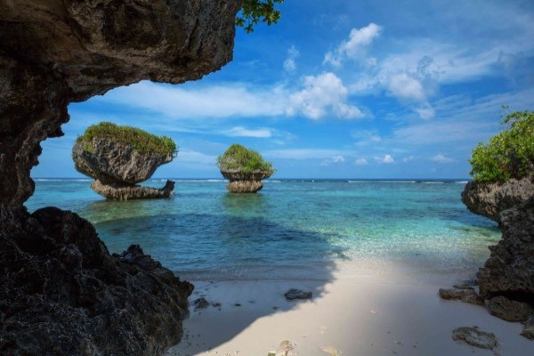 Tumon room or south-loop car: who already has the keys? travel photo