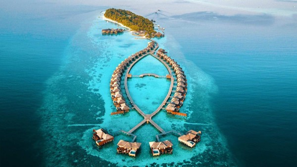 Resort or a local island: who shares the Maldives week? travel photo