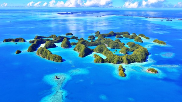 Yap or Chuuk: who is sharing your Micronesia hopper? travel photo