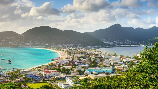 Philipsburg or Simpson Bay: who is driving the loop? travel photo